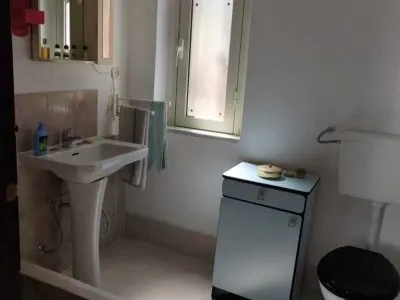 Tre vani con 7000mt acqua e luce