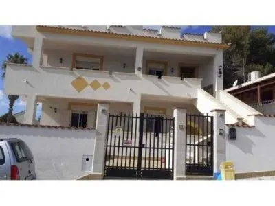 Vendessi villa di 551m2 m2 a mare di Triscina di Selinunte