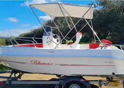 Blumax 19 open seminuova full optional + carrello satellite