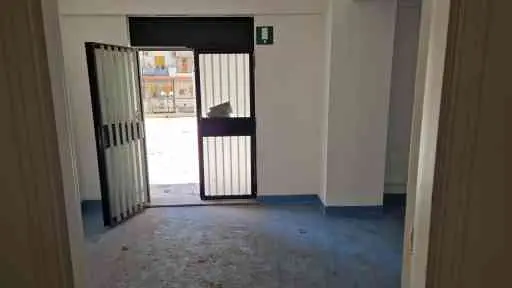 AFFITTASI UFFICIO VIA AQUILEIA