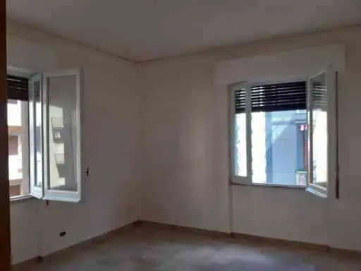 Vendesi appartamento zona Noce via serradifalco