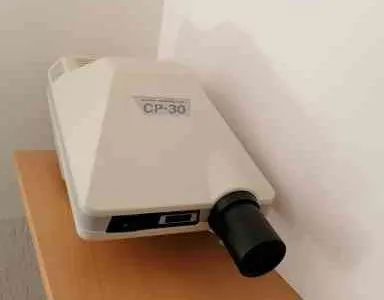VENDESI OTTOTIPO A PROIEZIONE CP-30 CON PIASTRA A MURO E TELECOMANDO.