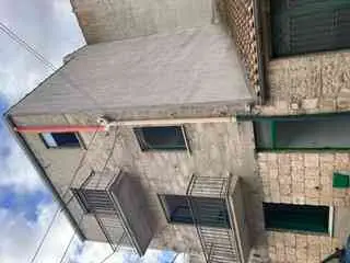 AFFITTASI palazzina indipendente