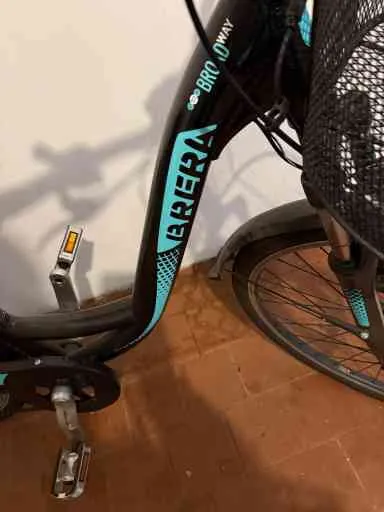 BICICLETTA ELETTRICA MAI UTILIZZATA