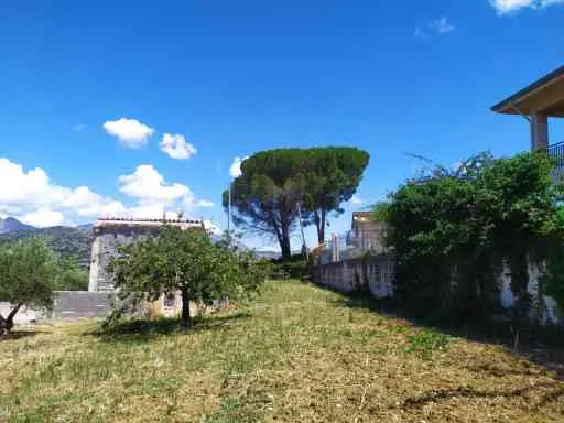 due appezzamenti di terreno a Roccabianca zona Bolognetta