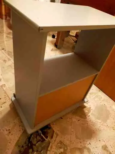 Mobiletto porta TV