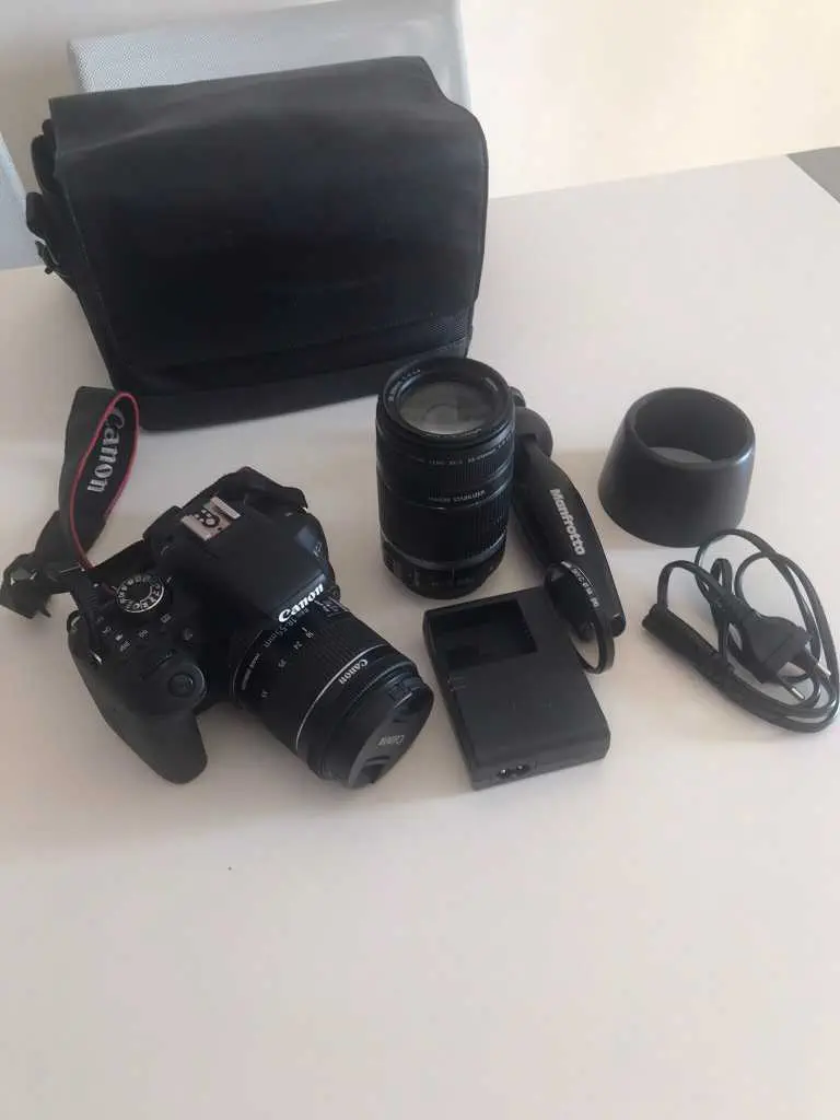 Reflex eos 800 D con Accessori
