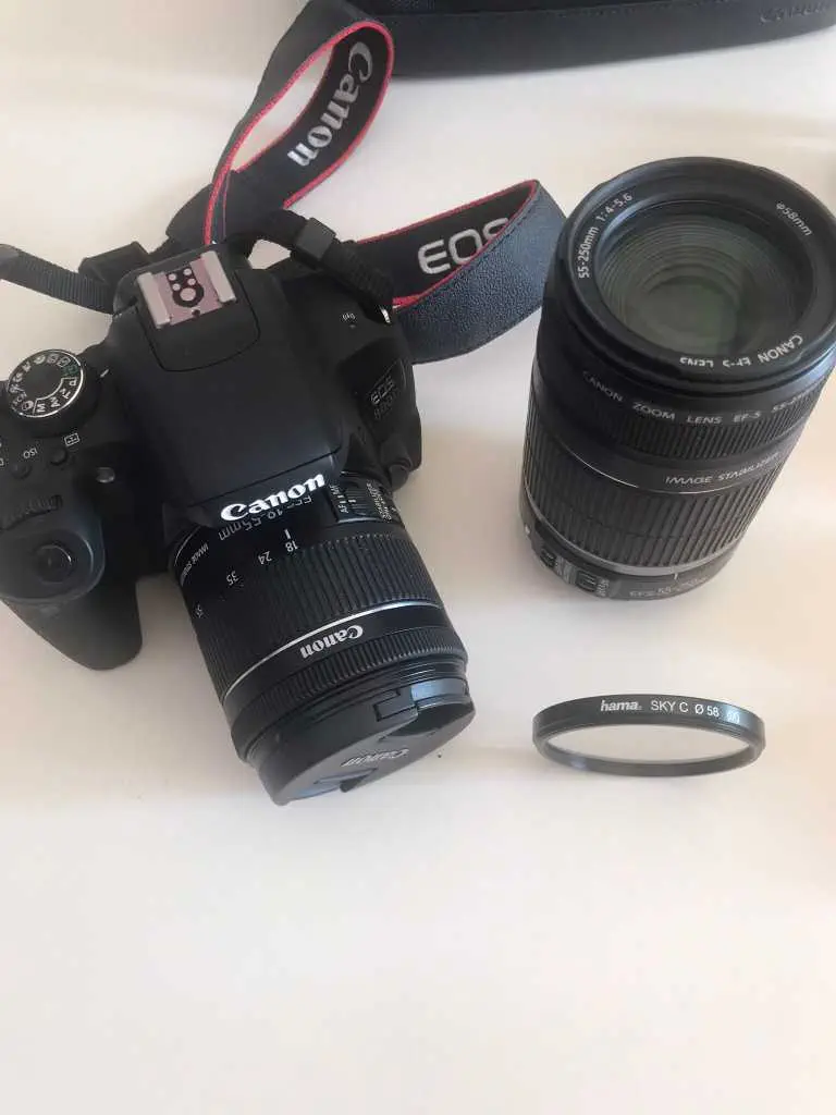 Reflex eos 800 D con Accessori