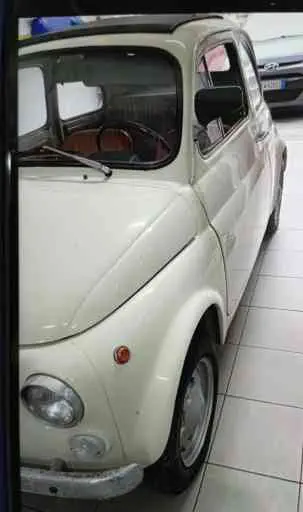 Auto d’epoca Fiat 500 del 1969