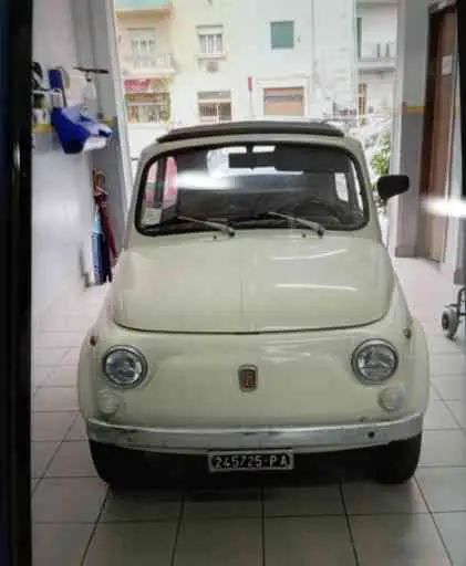 Auto d’epoca Fiat 500 del 1969