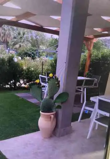 OCCASIONE vendesi casa mare con giardino